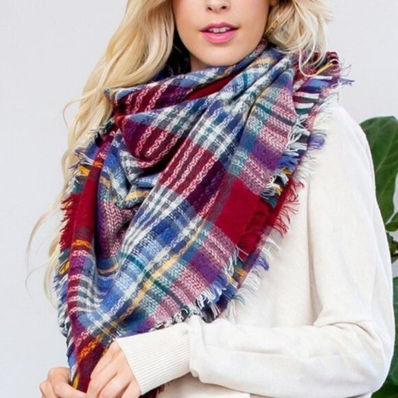 COLORFUL BLANKET SCARF - Picture 1 of 3